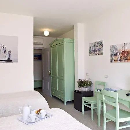 Liu B&B Torre del Lago Puccini Room photo